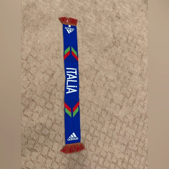 FIFA WORLD CUP Brasil TEAM Italia Official Adidas Scarf - Picture 1 of 9